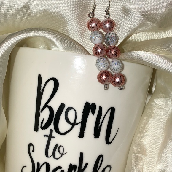 Red & White Sparkle Christmas earrings NEW - Picture 5 of 6